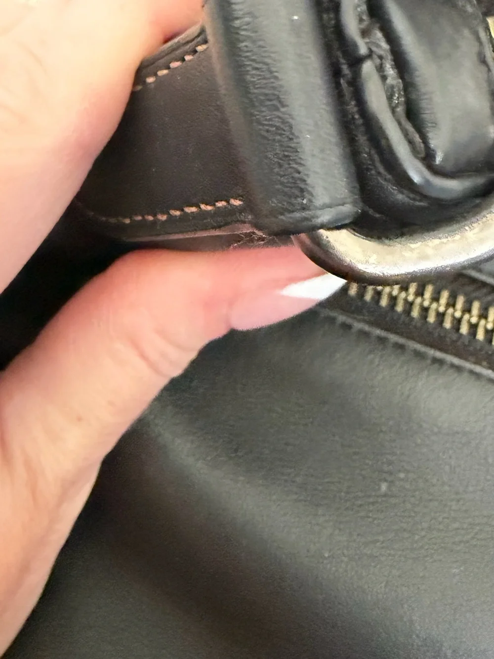 Coach Black Leather Crossbody Messenger Bag with Front Zip strap missing clip